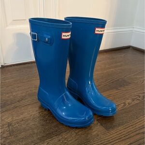 EUC Hunter youth tall rain boots - rich blue - size 33 EU / 3 US